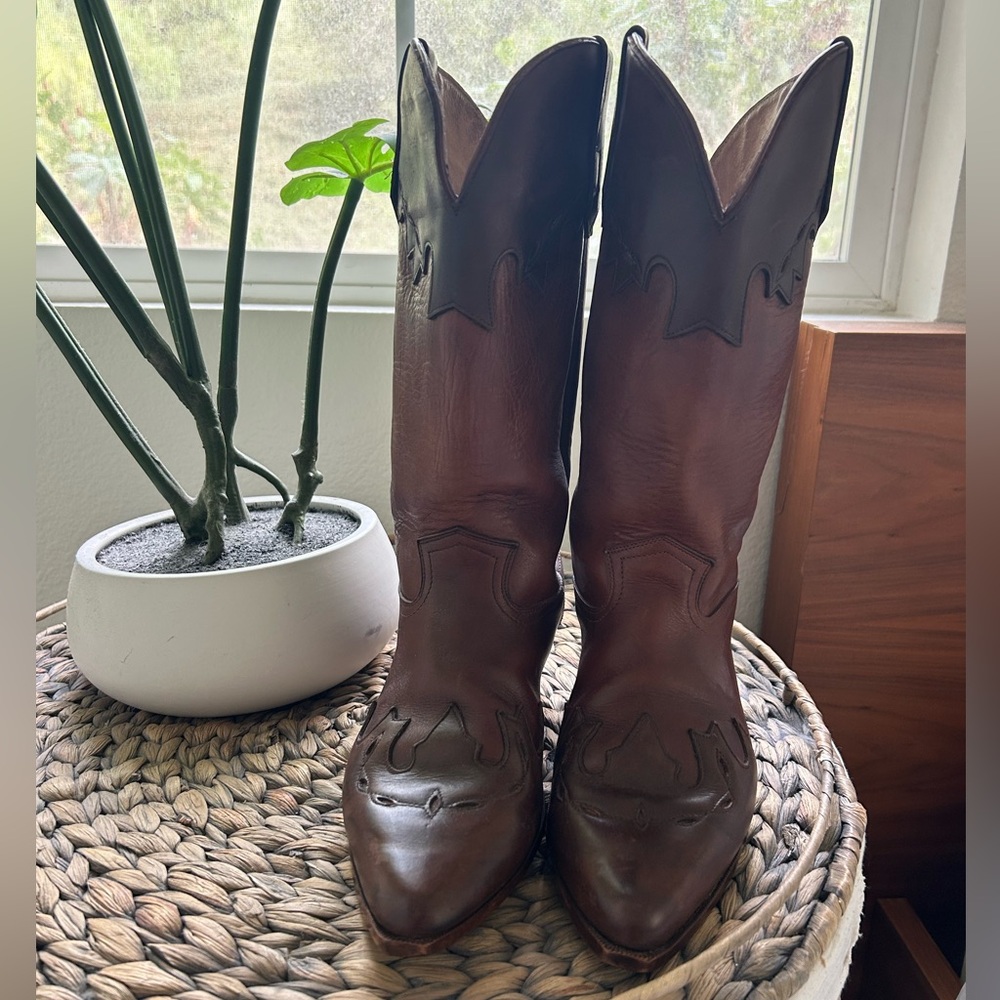 Genuine Leather Western Cowboy Boots!